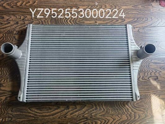 Lắp ráp bộ làm mát xe tải bằng nhôm Sinotruk YZ952553000224