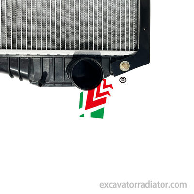 Hino K13 Truck Radiator Accessories Nhà sản xuất Thang nước làm mát Bộ đồ nhôm Thang nước Hệ thống làm mát động cơ