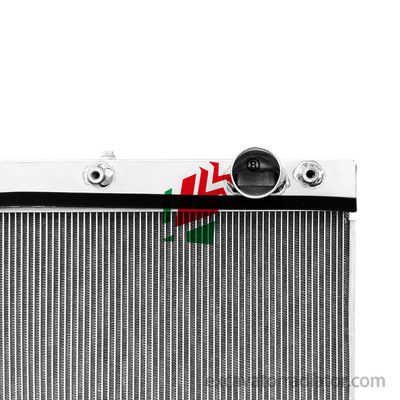 YT 00952 Xe buýt Radiator nhôm và nhựa hệ thống làm mát hệ thống làm mát cho xe buýt và phụ tùng ô tô1301-00950